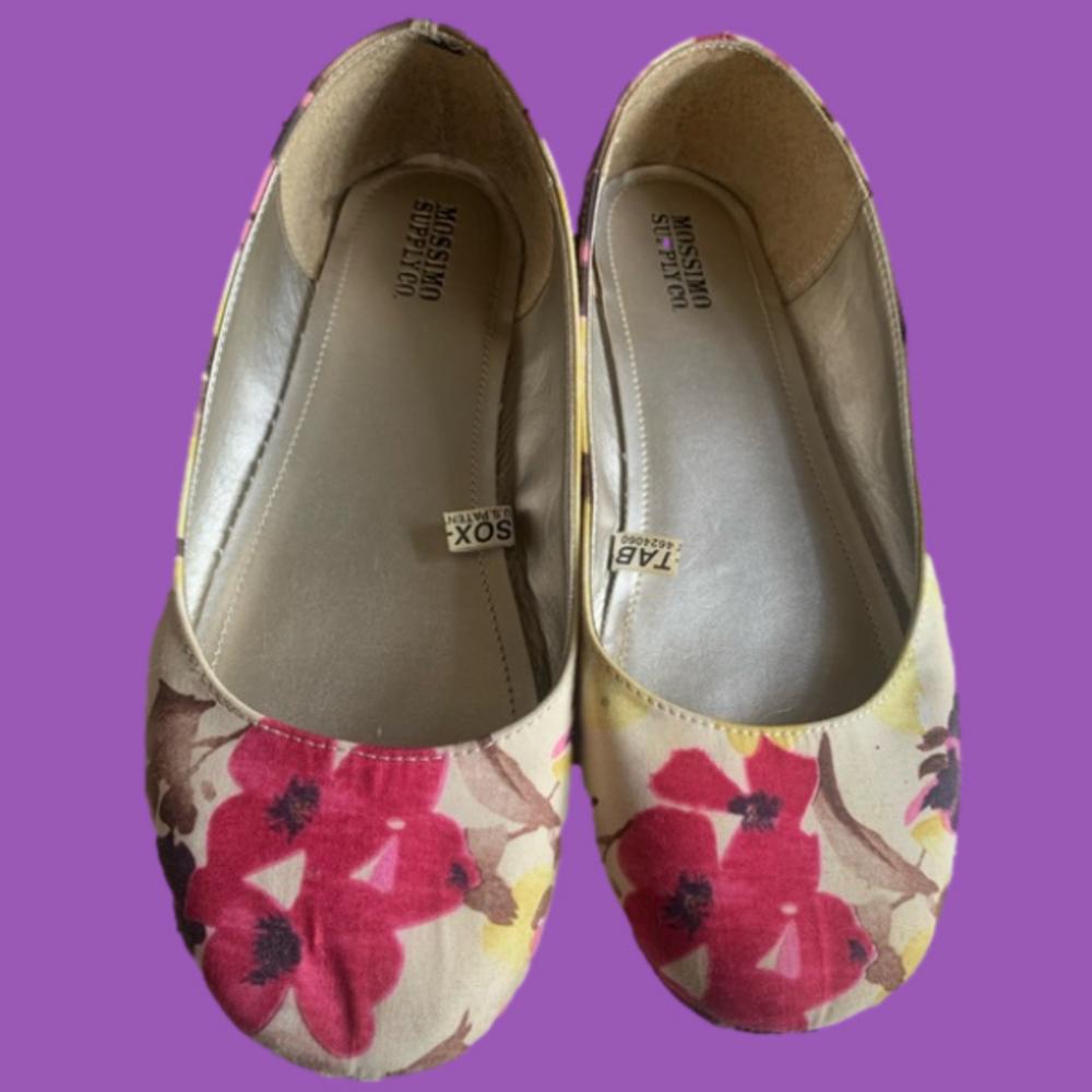 Mossimo Floral Flats Women’s 8.5 ballet shoes outdoor formal wear